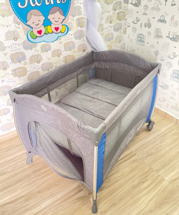corral mecedora Noa azul- Ebaby 780